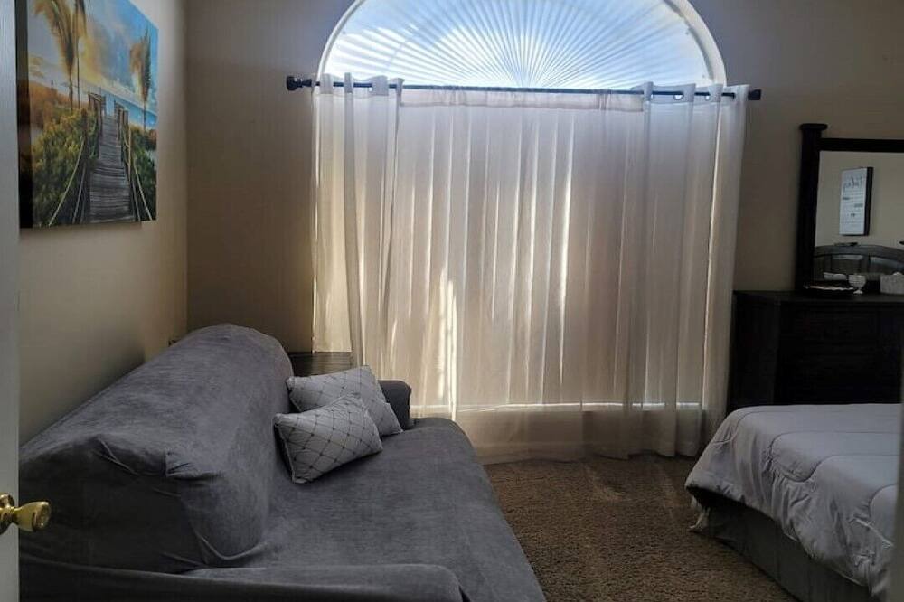 Photo of Bedroom in Shreveport