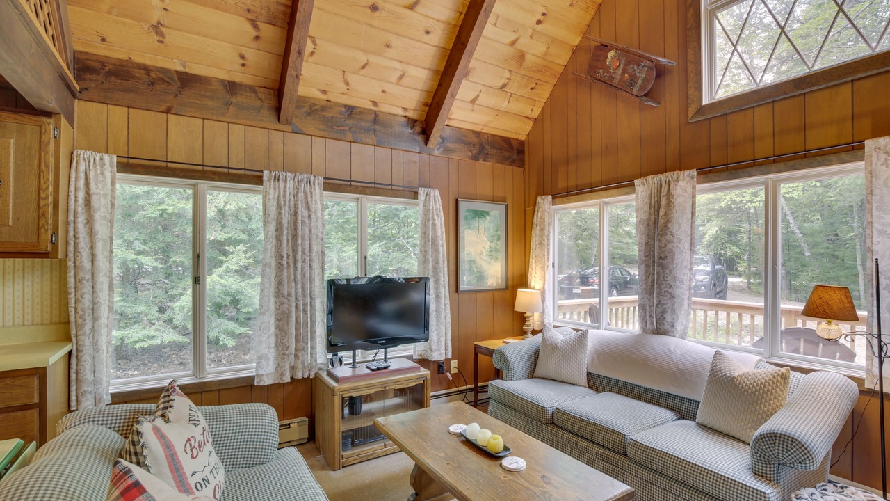 Photo of Livingroom in West Bridgton