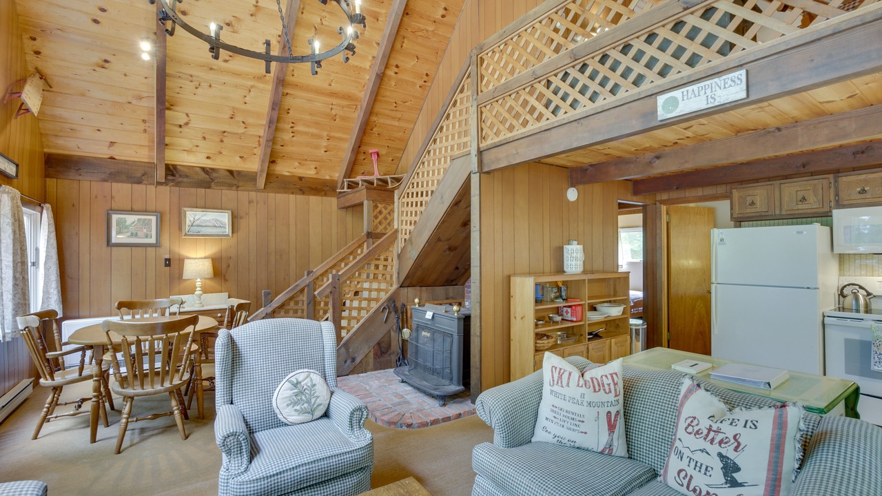 Photo of Livingroom in West Bridgton