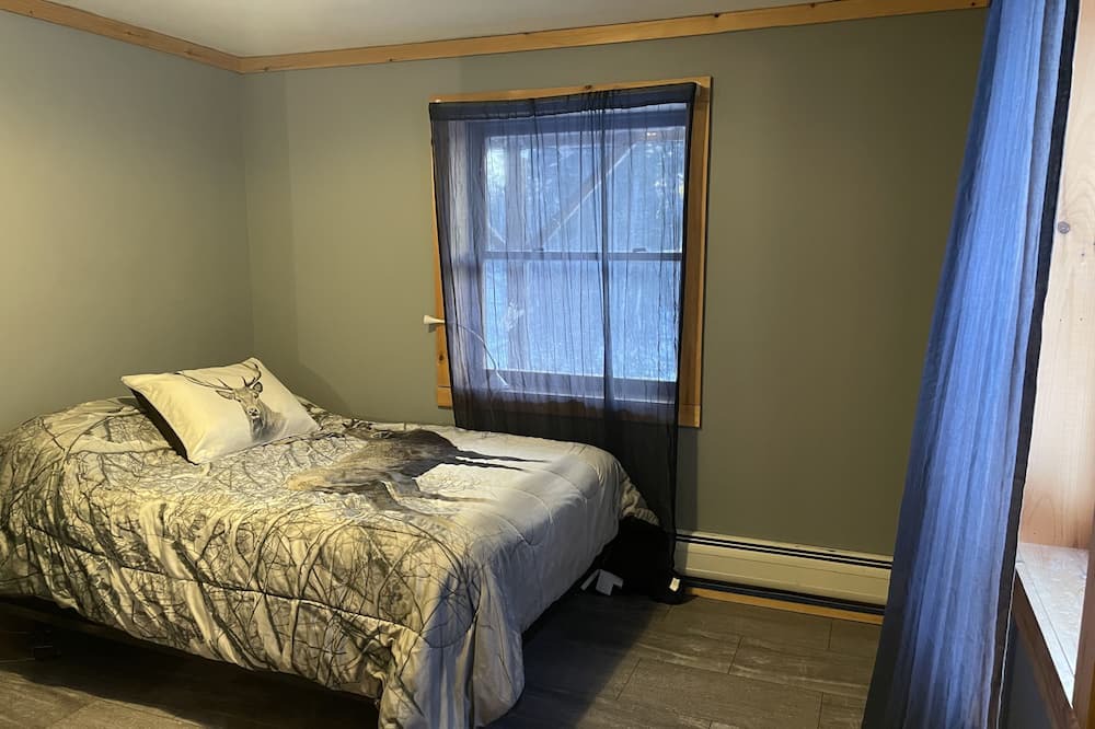 Photo of Bedroom in Newport