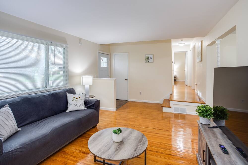 Photo of Livingroom in Rochester
