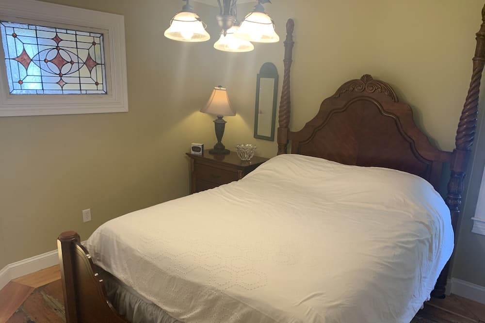 Photo of Bedroom in Cape Porpoise
