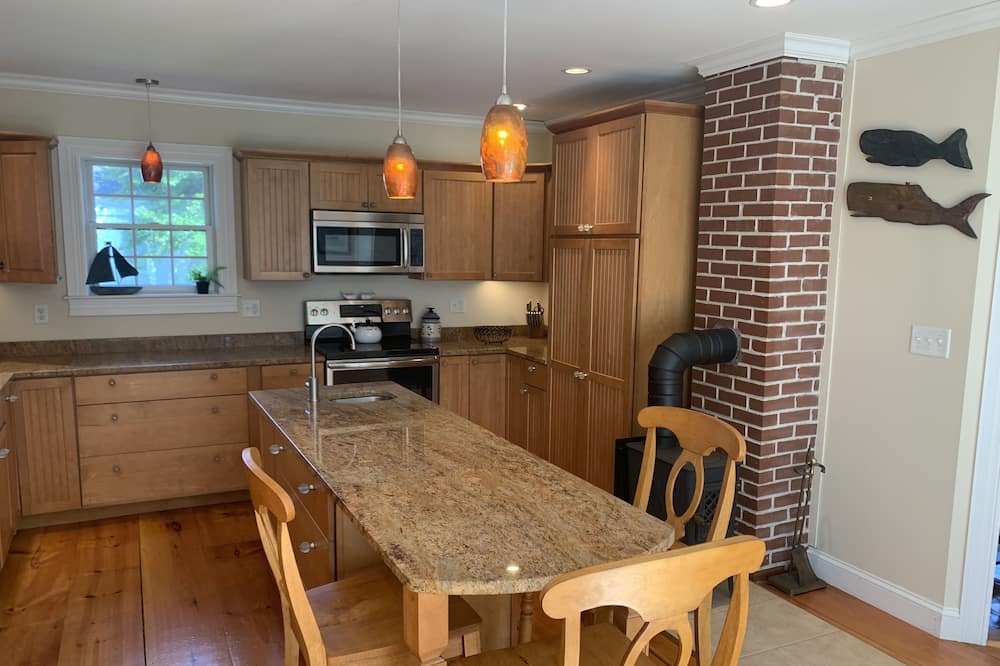 Photo of Kitchen in Cape Porpoise