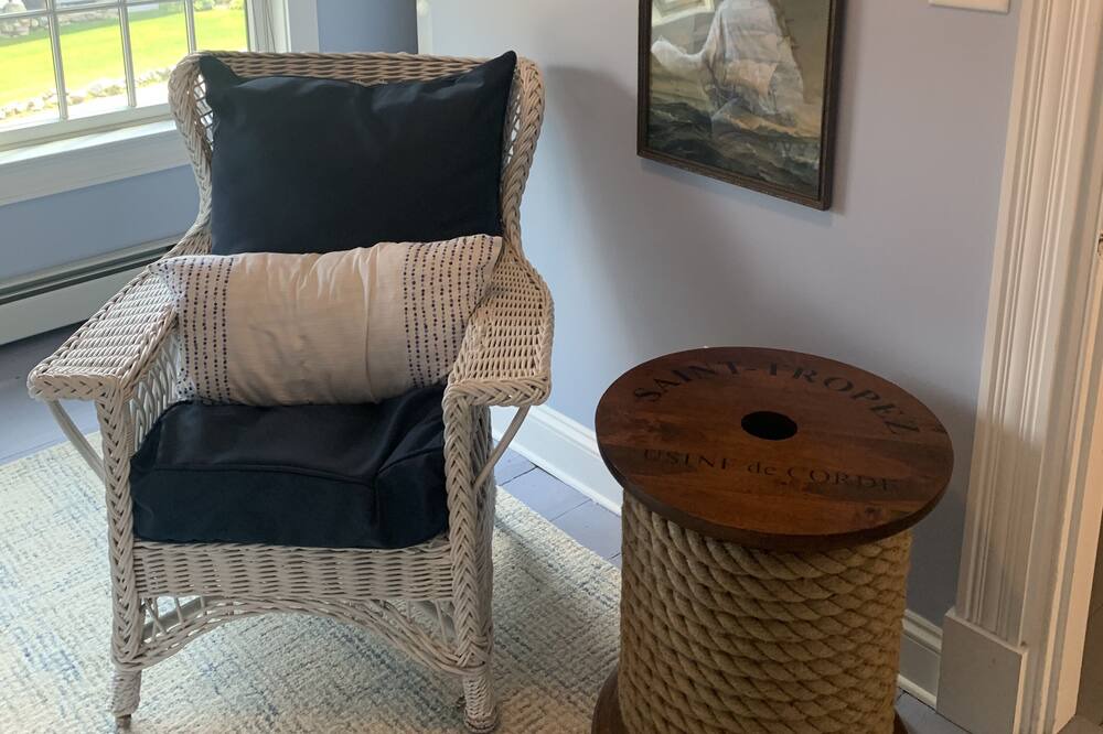 Photo of Livingroom in Cape Porpoise