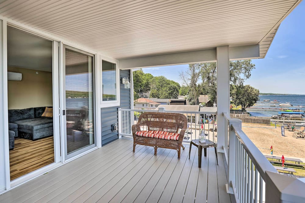Photo of Patio Balcony in Conesus