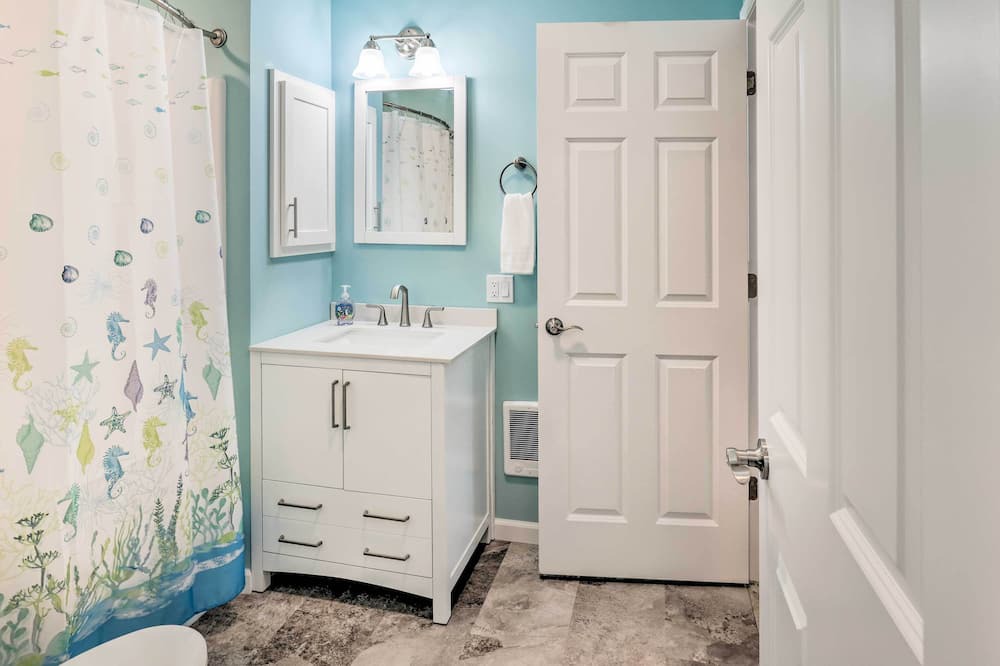 Photo of Bathroom in Conesus