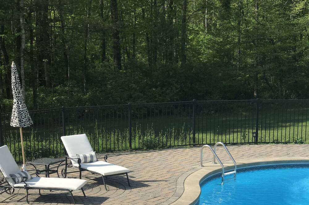 Photo of Outdoor in Queensbury