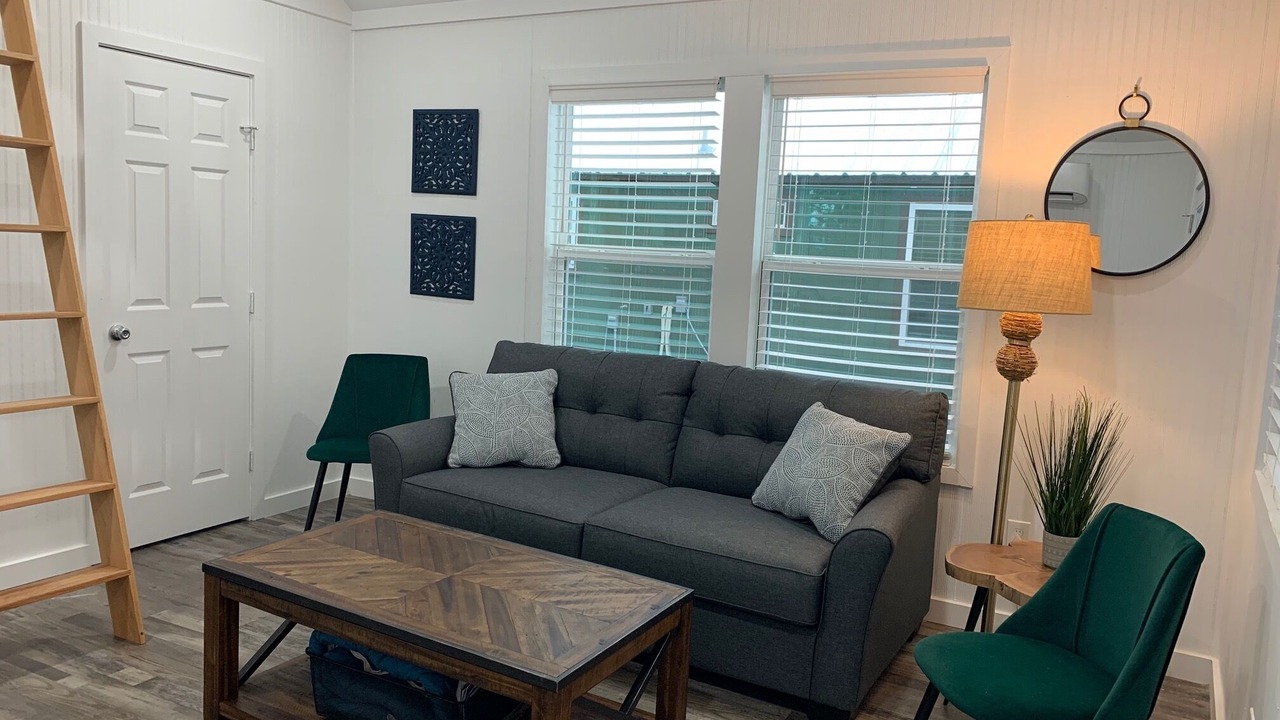 Photo of Livingroom in Honey Grove