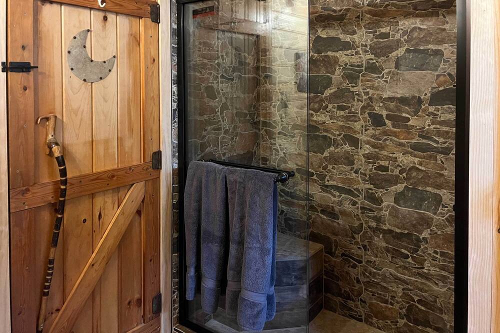 Photo of Bathroom in Dial