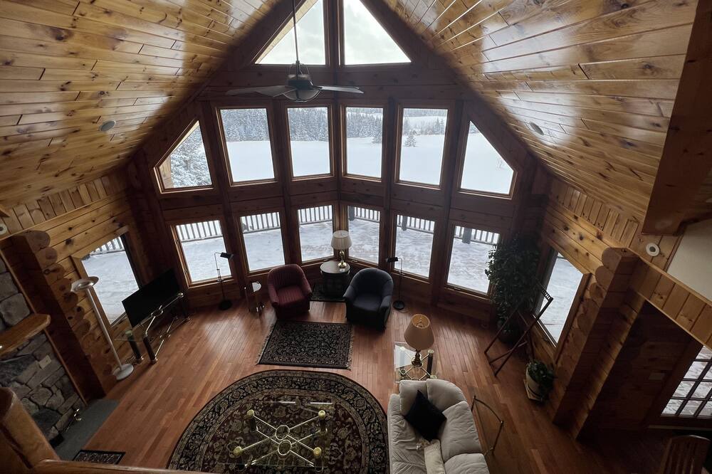 Photo of Livingroom in Colebrook