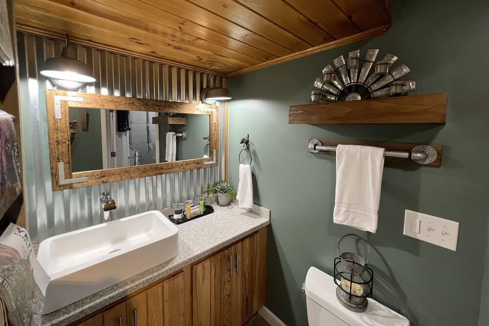 Photo of Bathroom in Franklin