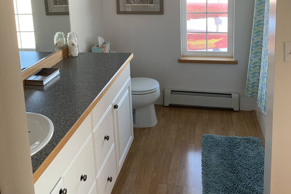 Photo of Bathroom in Kachemak