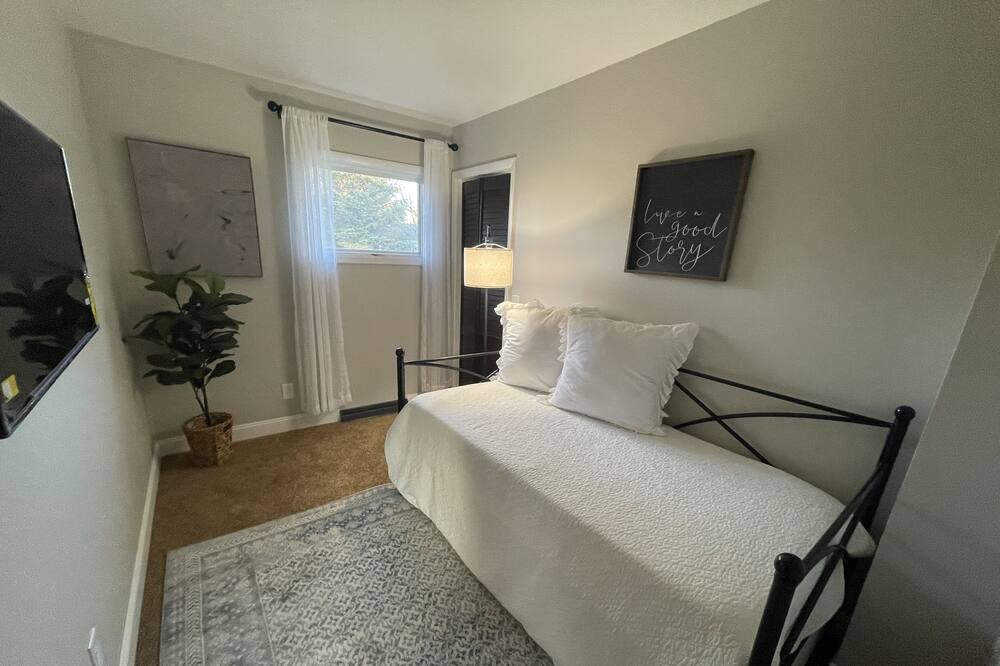 Photo of Bedroom in Lancaster