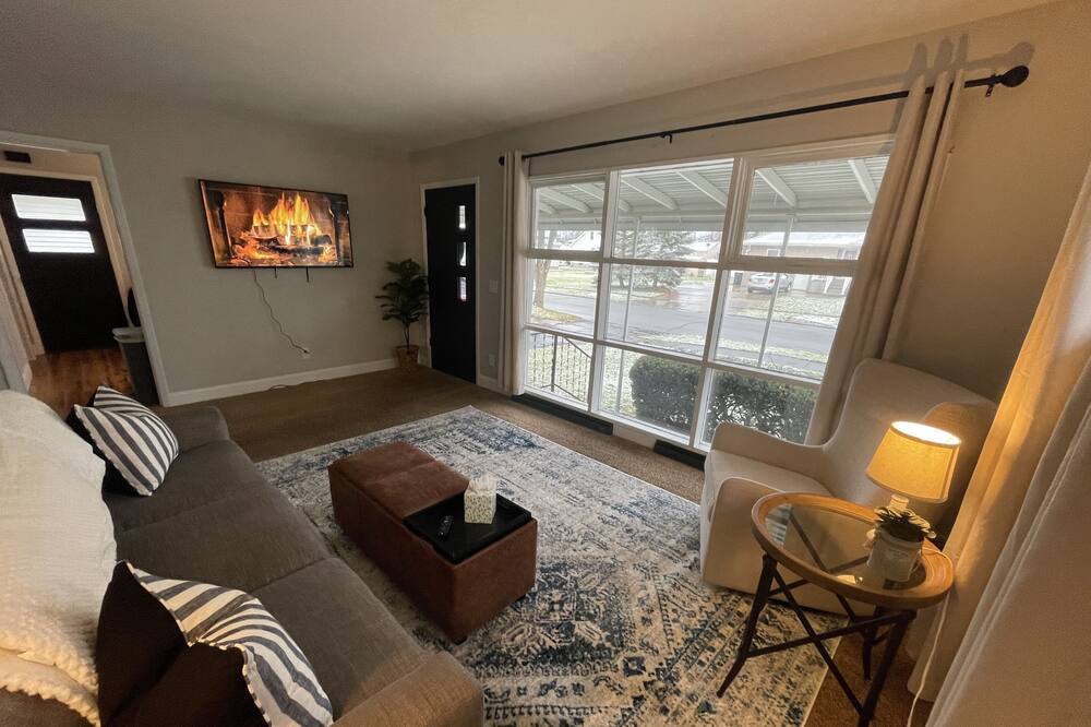 Photo of Livingroom in Lancaster