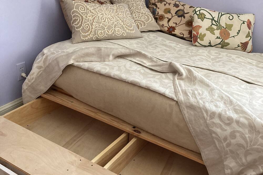Photo of Bedroom in Loveitts Field