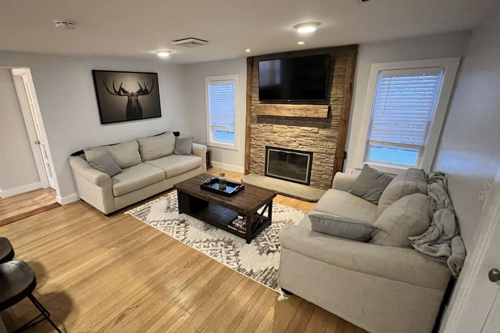 Photo of Livingroom in Fryeburg