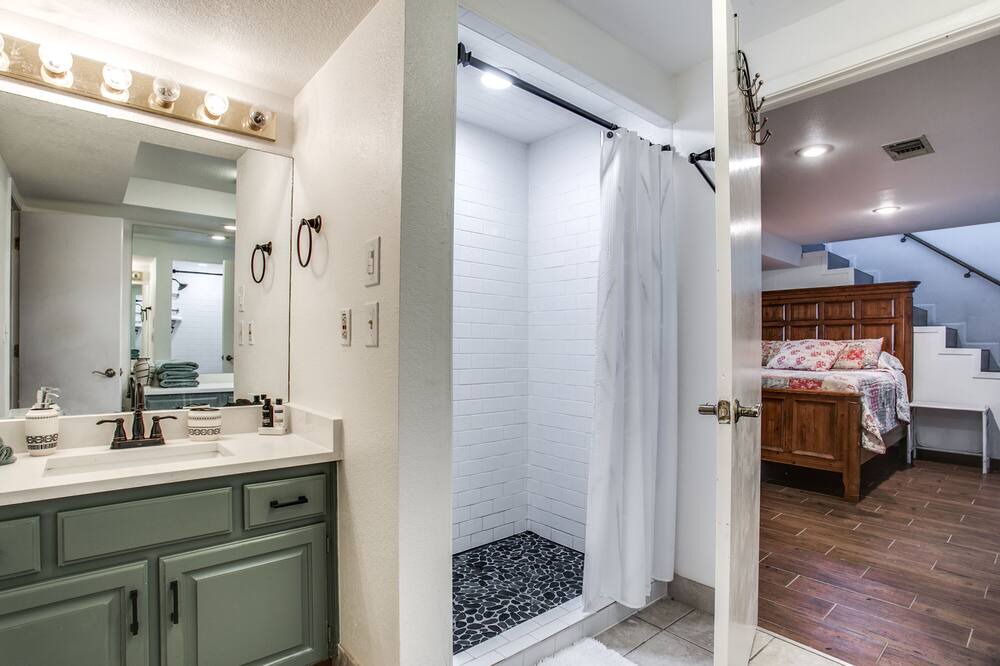 Photo of Bathroom in Lake Worth
