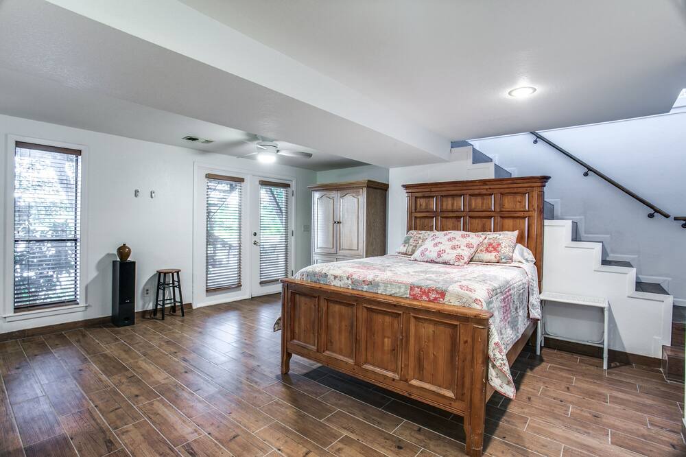 Photo of Bedroom in Lake Worth