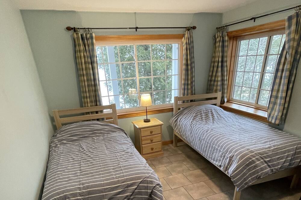 Photo of Bedroom in Otis