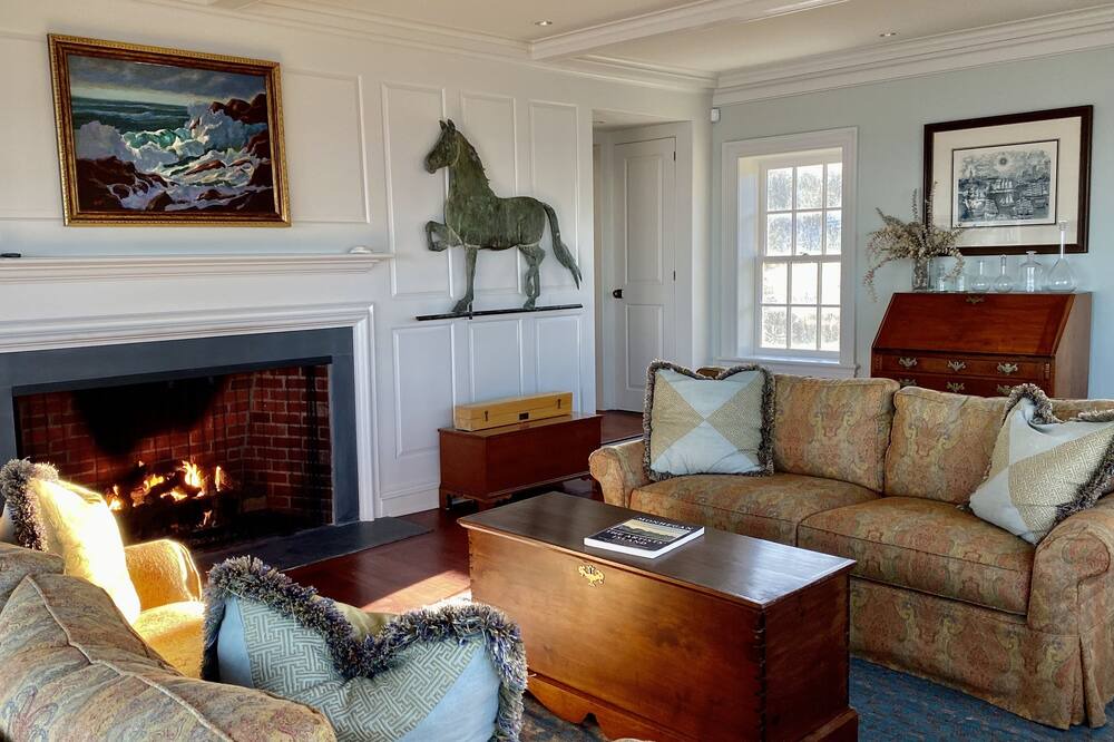 Photo of Livingroom in Cape Elizabeth