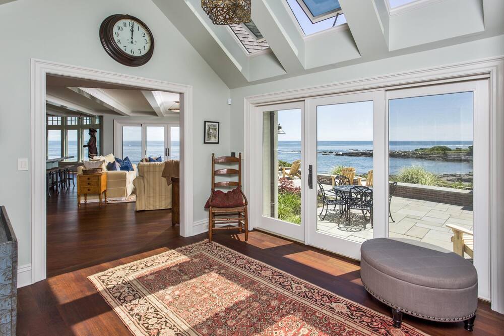 Photo of Livingroom in Cape Elizabeth