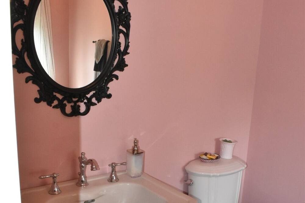 Photo of Bathroom in New Castle