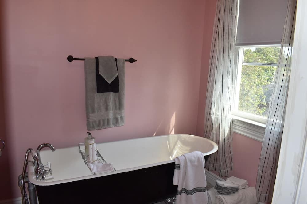 Photo of Bathroom in New Castle