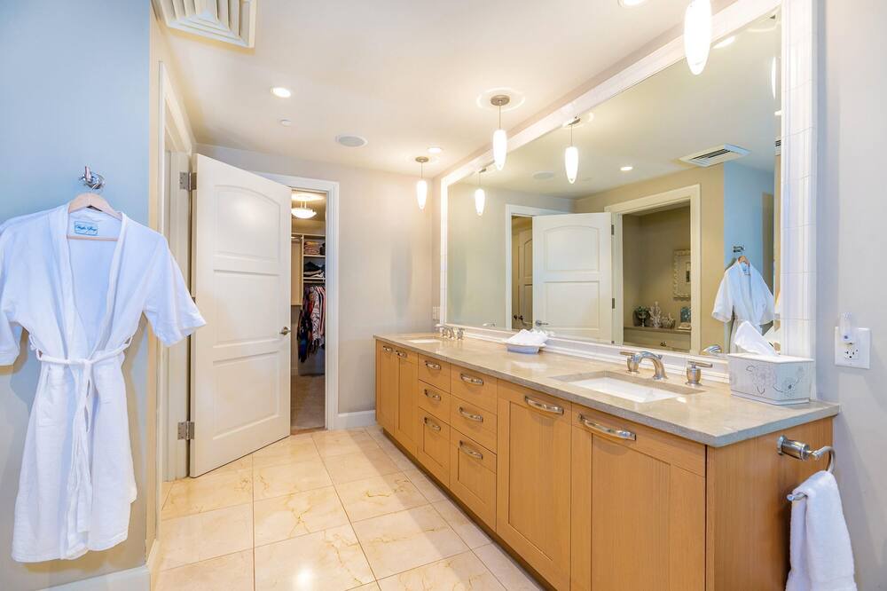 Photo of Bathroom in Wailea