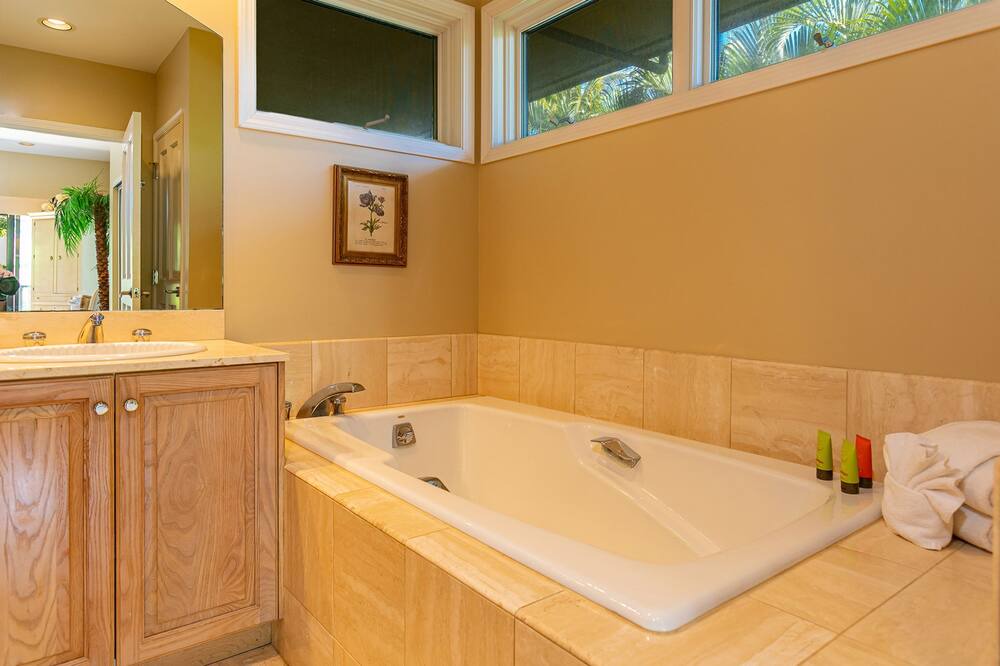 Photo of Bathroom in Wailea