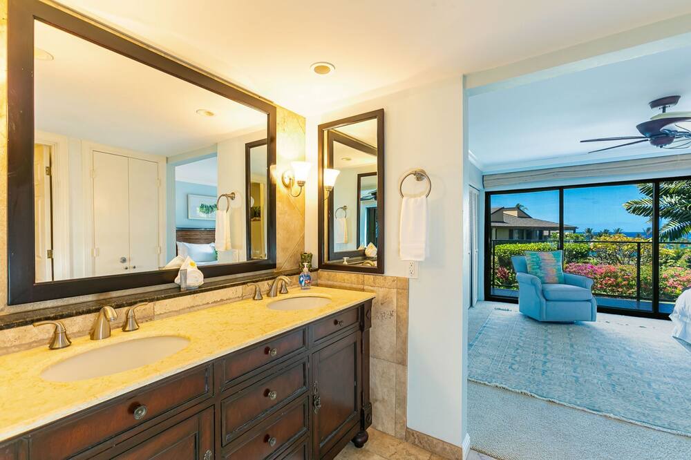 Photo of Bathroom in Wailea