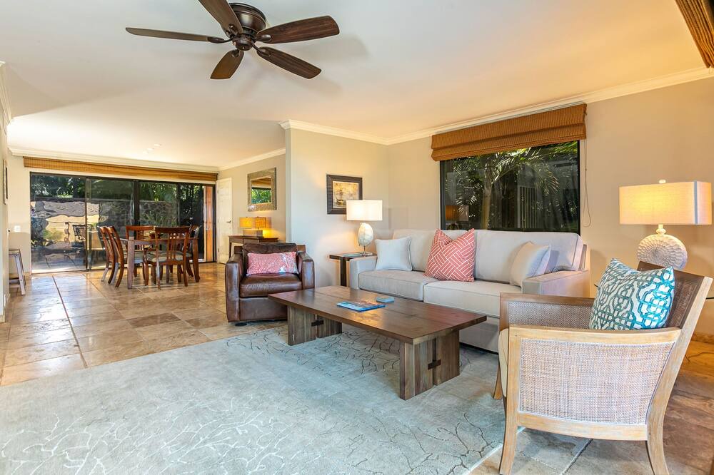 Photo of Livingroom in Wailea