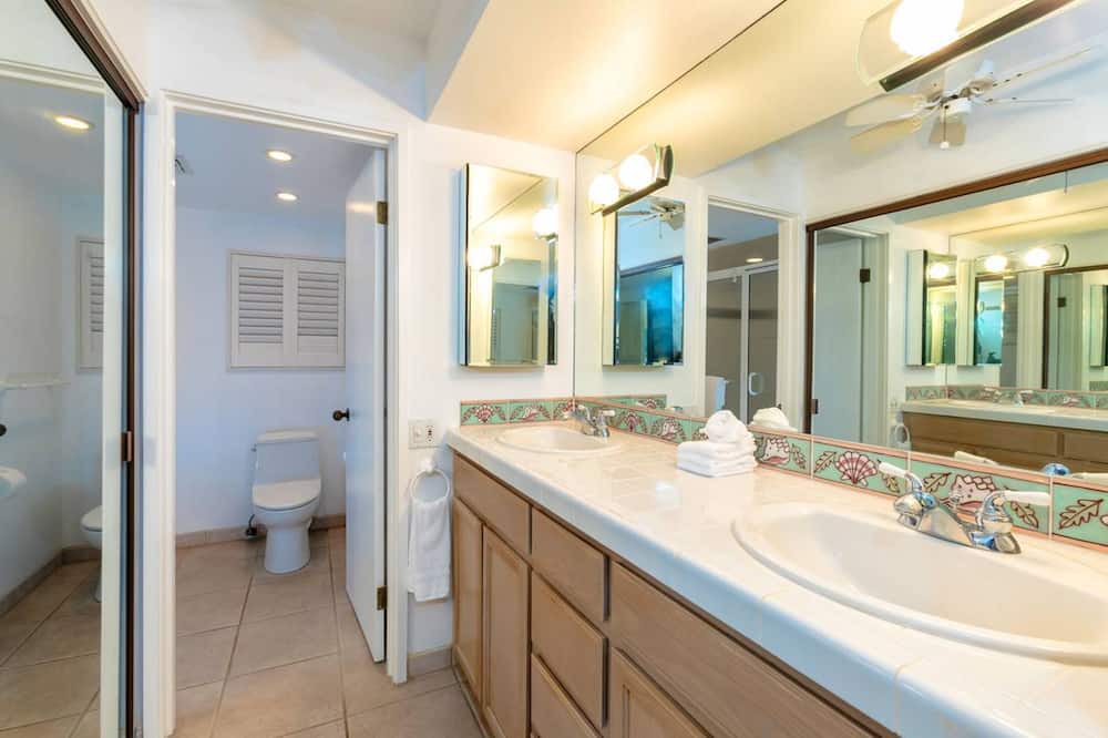 Photo of Bathroom in Wailea