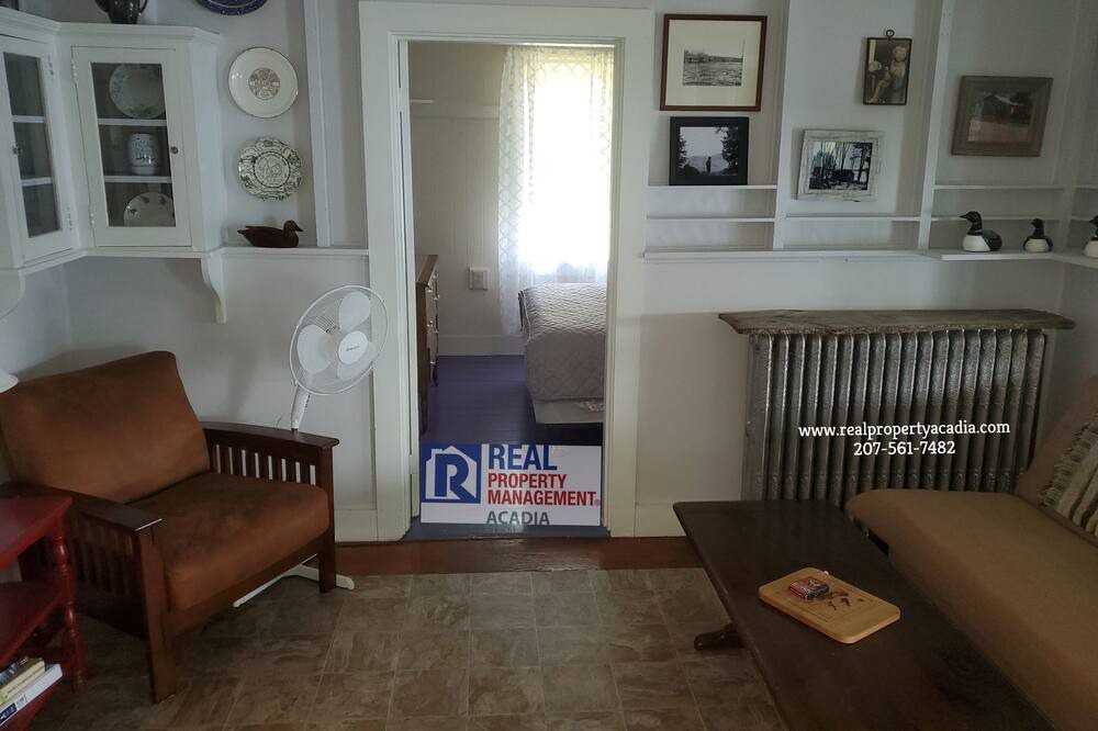 Photo of Livingroom in Ellsworth