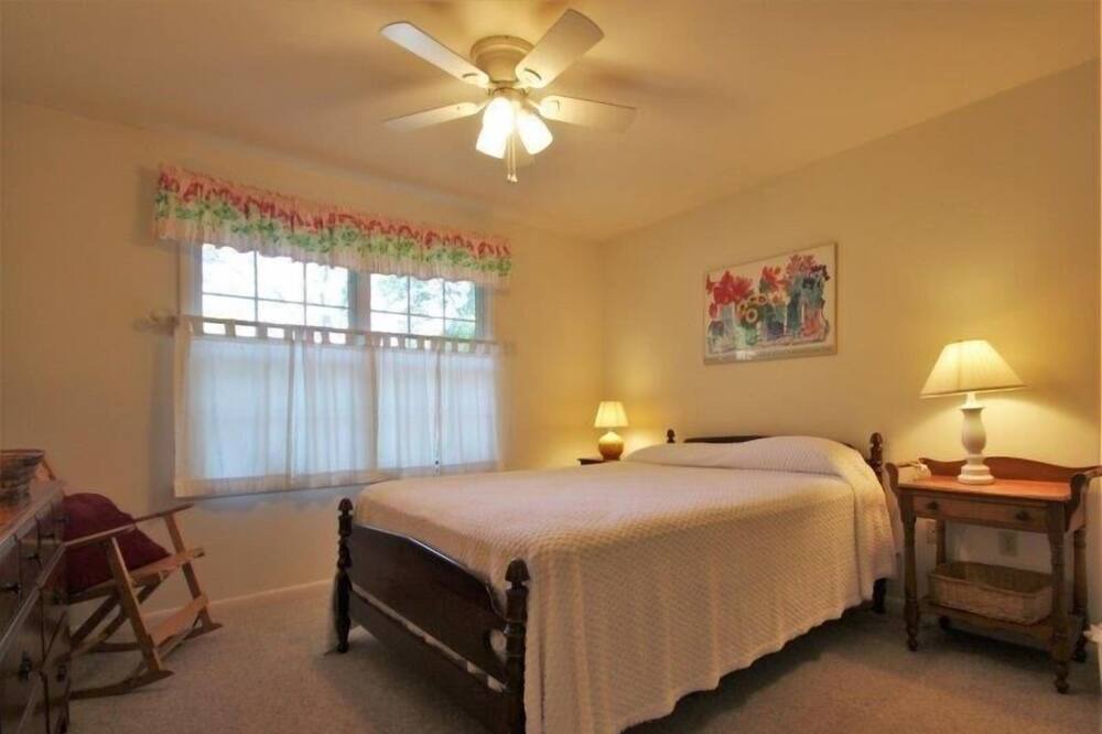 Photo of Bedroom in Chautauqua
