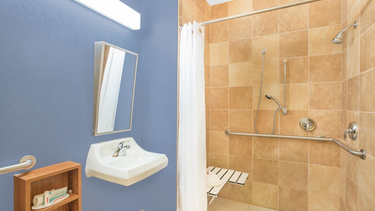 Photo of Bathroom in Chili Center