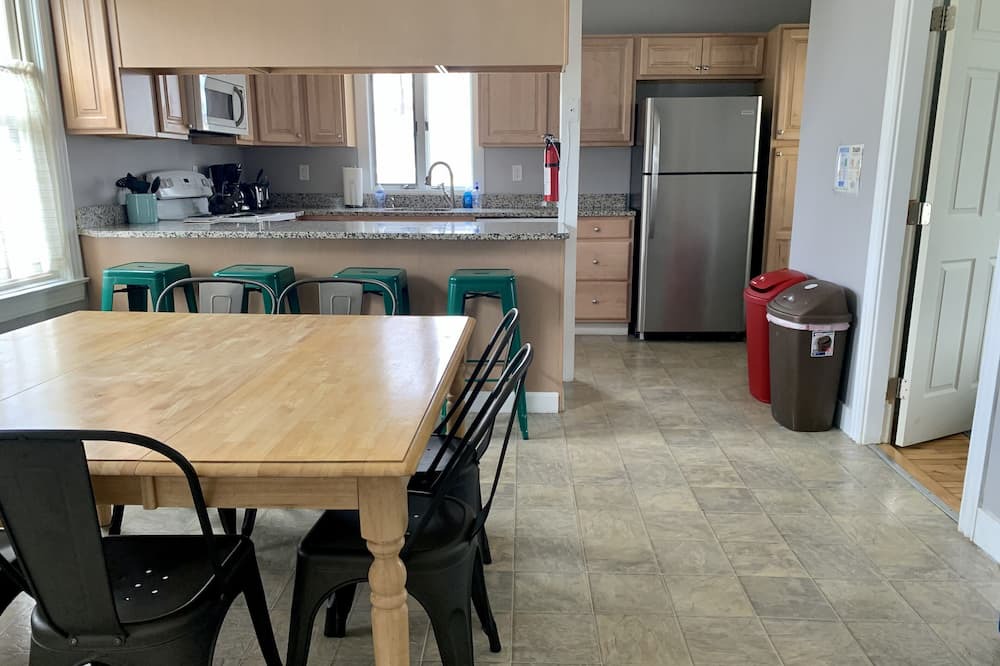Photo of Kitchen in Back Cove