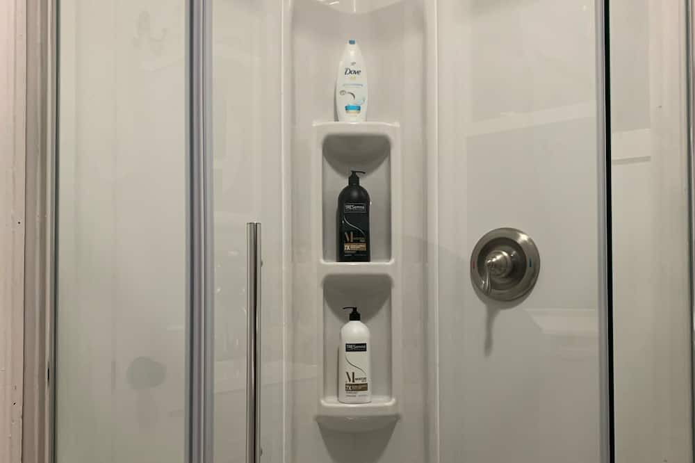 Photo of Bathroom in Back Cove
