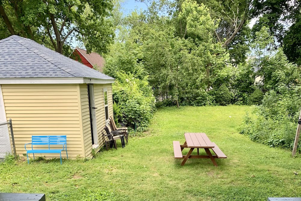 Photo of Outdoor in Back Cove
