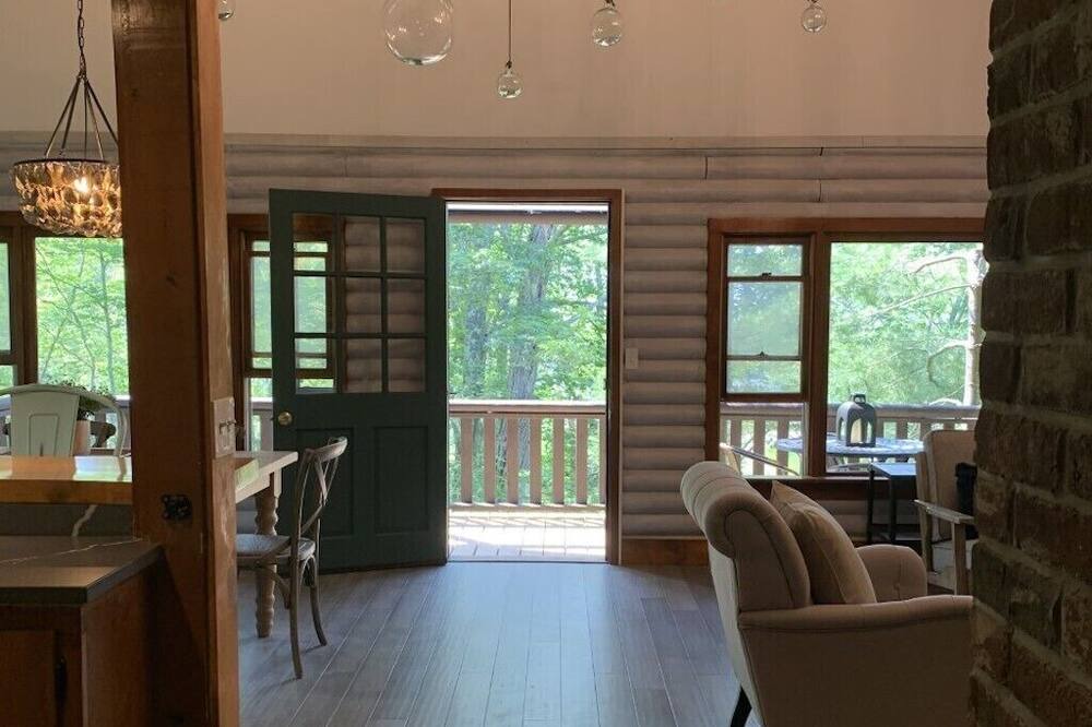 Photo of Livingroom in East Boothbay