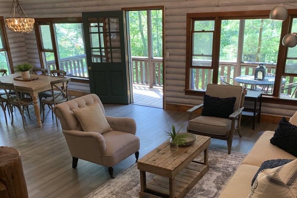 Photo of Livingroom in East Boothbay