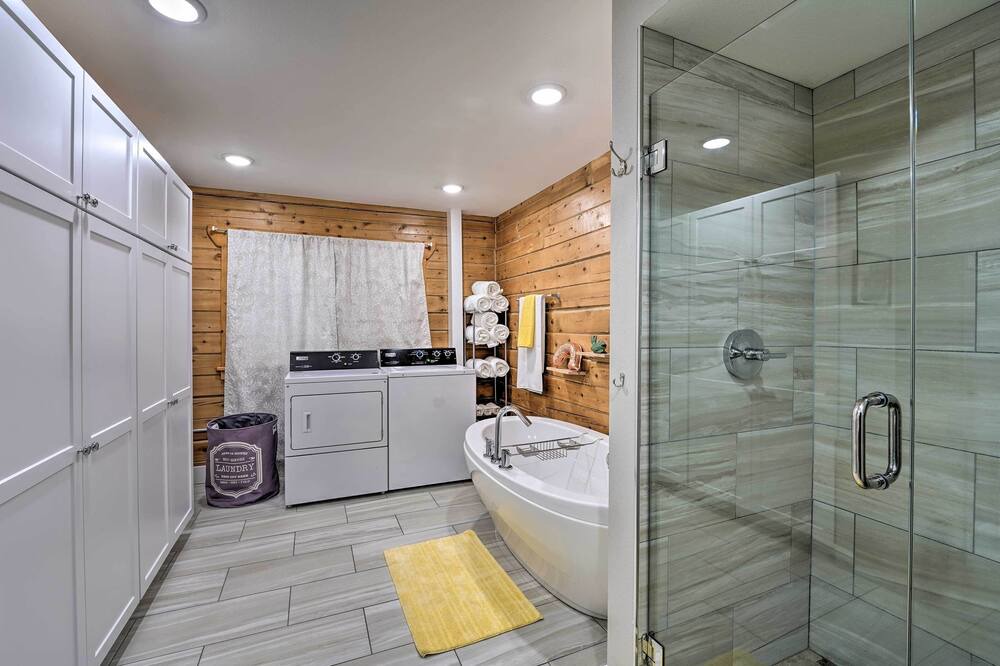 Photo of Bathroom in Kenai