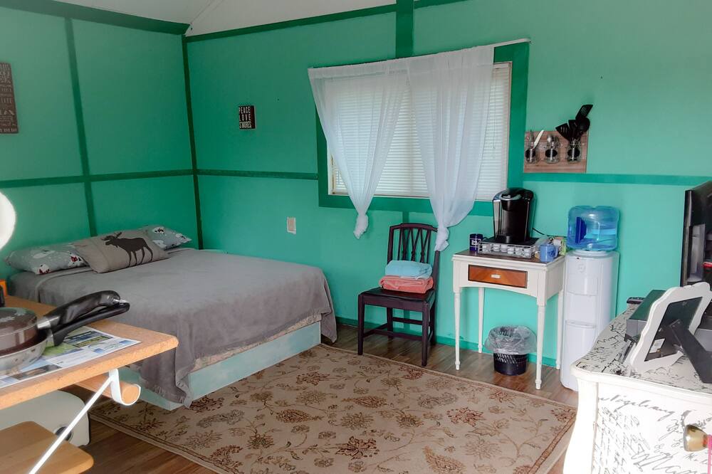 Photo of Bedroom in Anchor Point