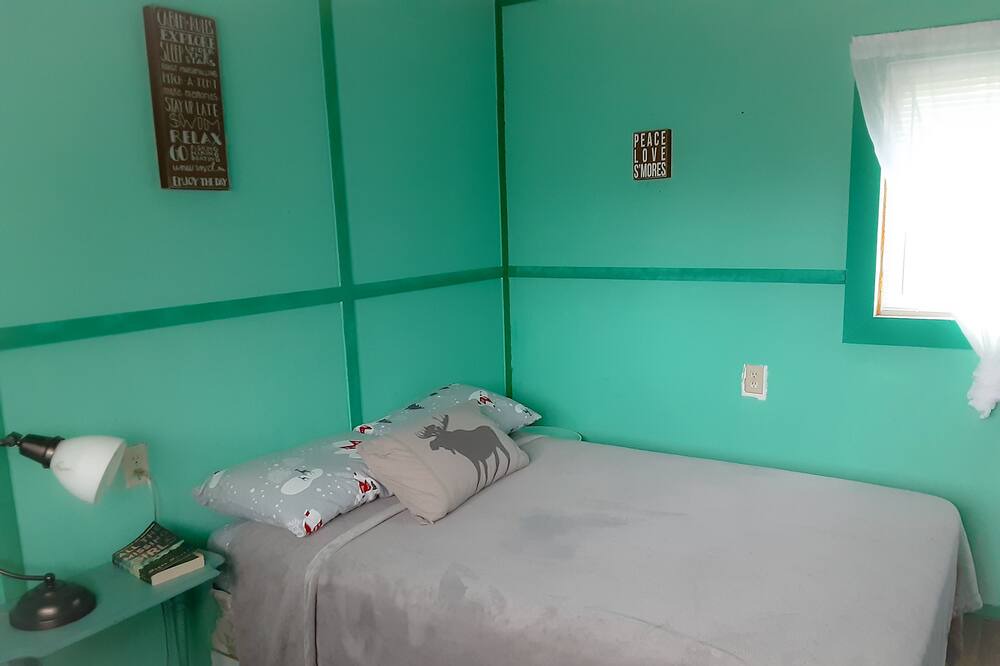 Photo of Bedroom in Anchor Point