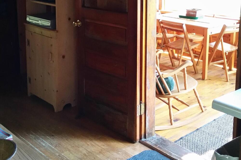 Photo of Livingroom in Mount Vernon
