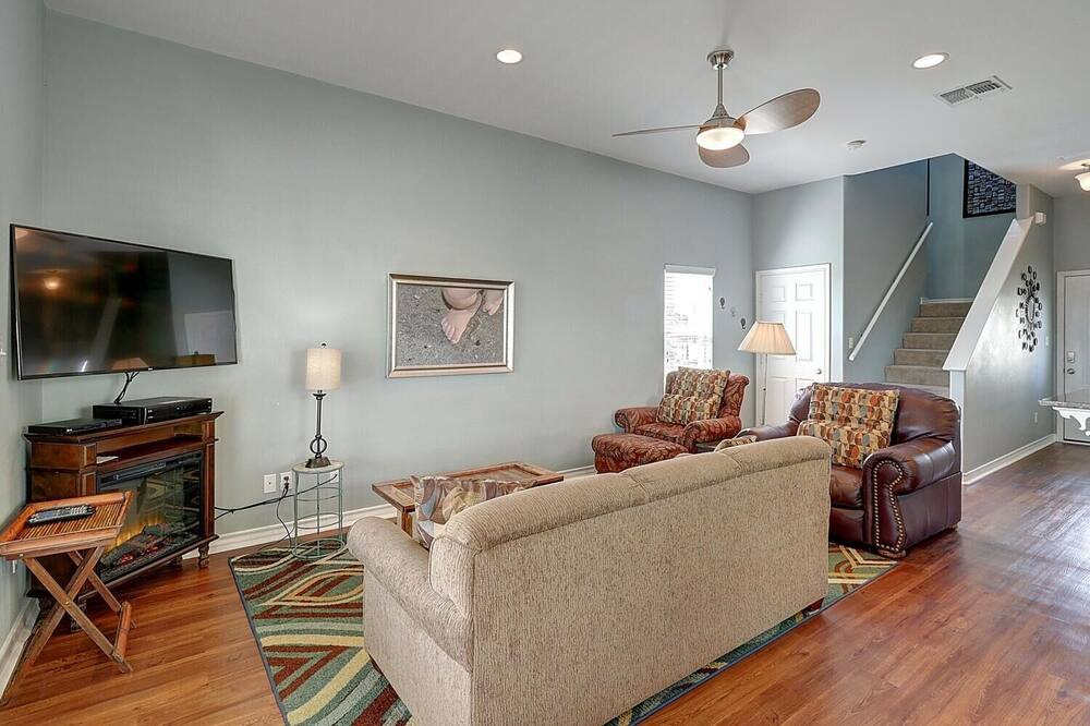 Photo of Livingroom in Bella Vista