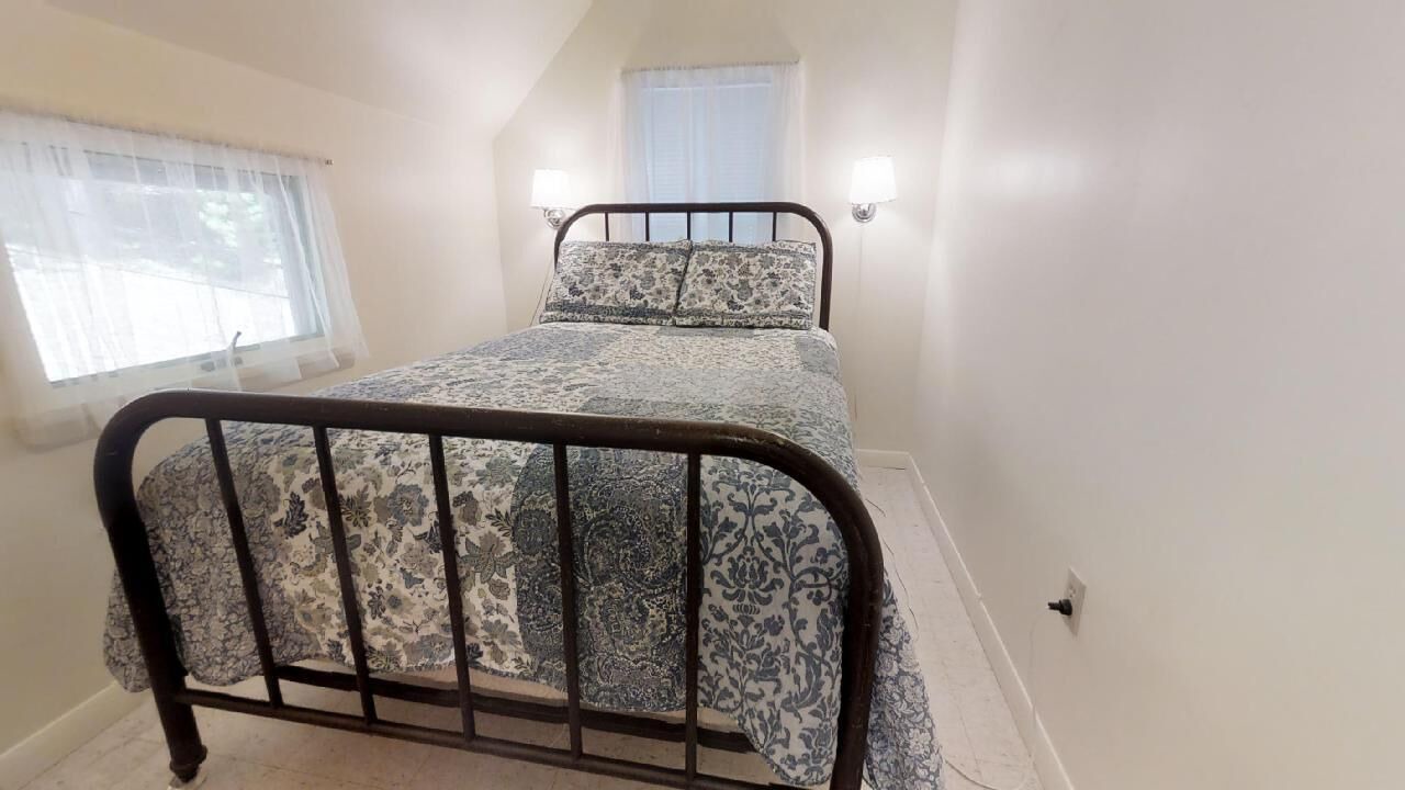 Photo of Bedroom in Hammondsport