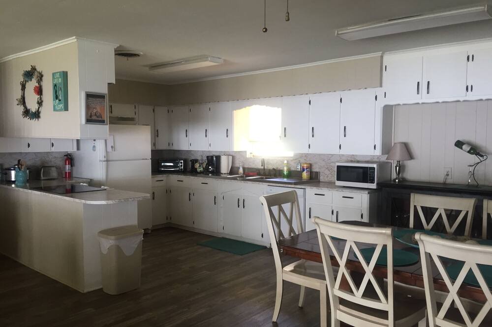 Photo of Kitchen in Avinger