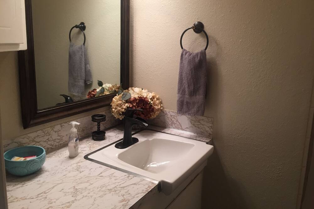Photo of Bathroom in Avinger