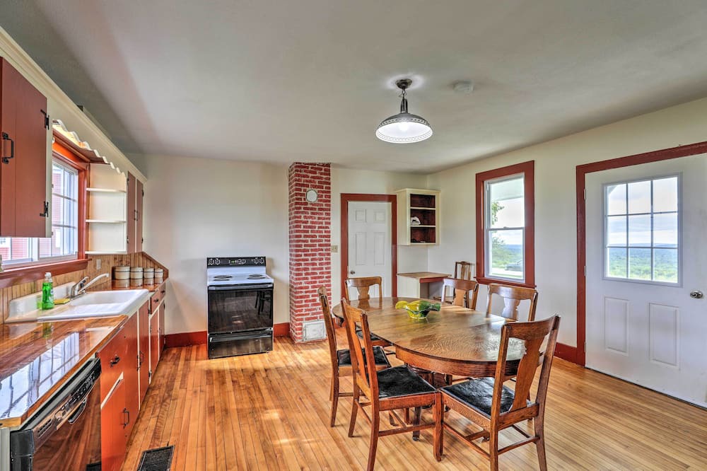 Photo of Kitchen in Greene
