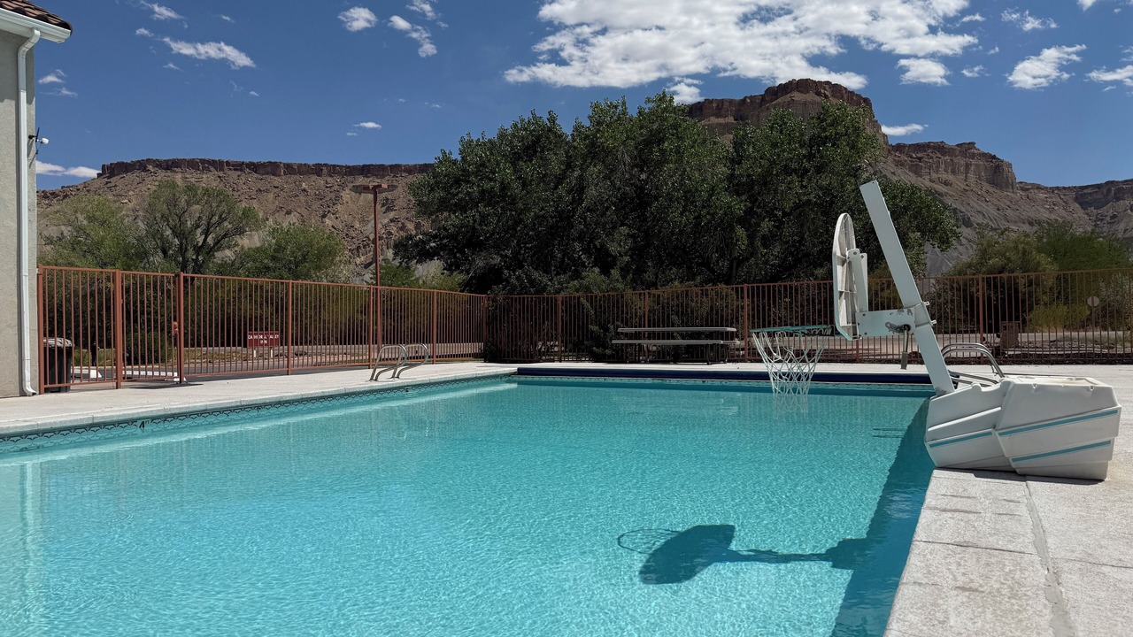 Photo of Outdoor in Caineville